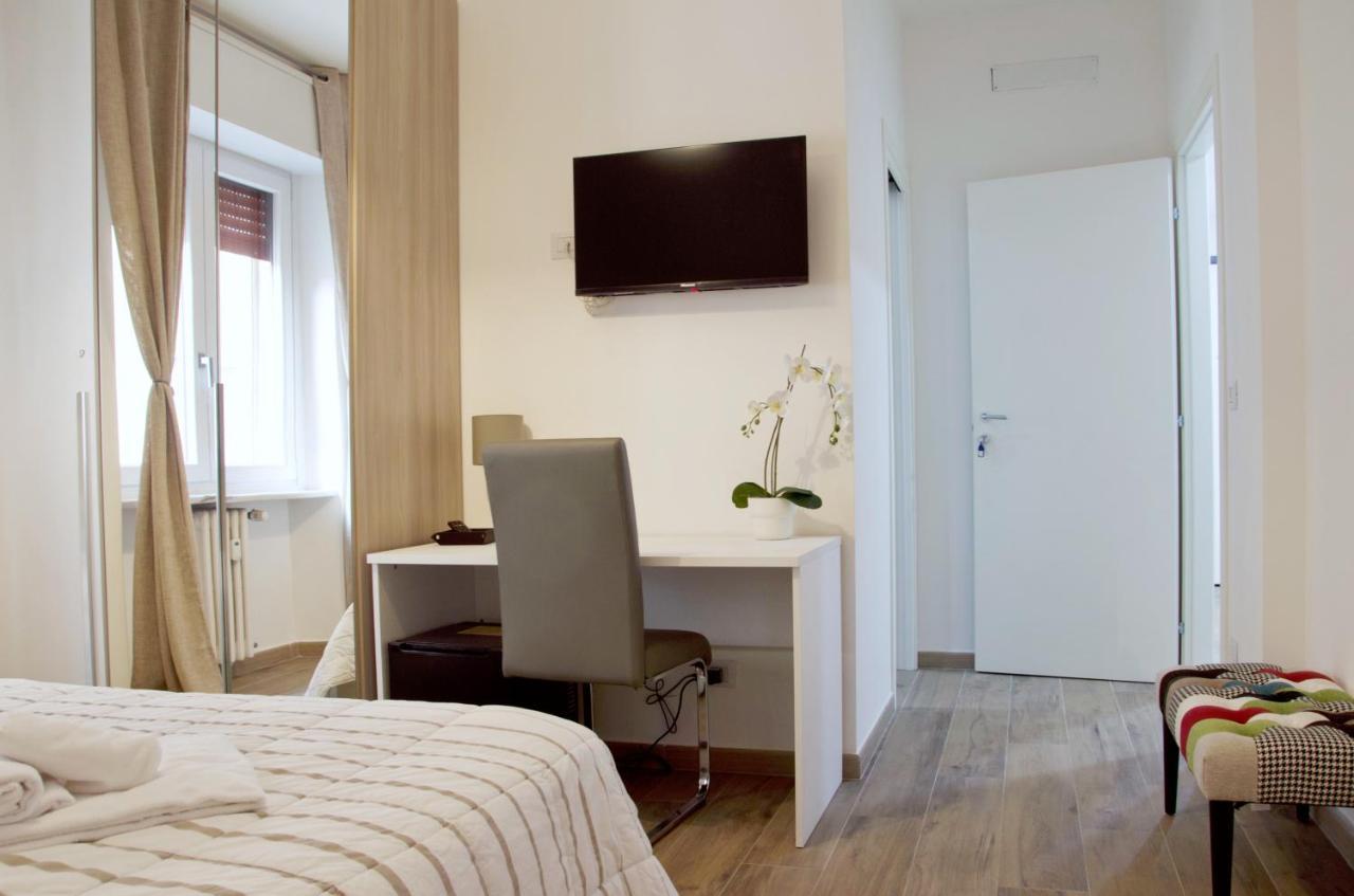 Minerva Rooms Pavia Buitenkant foto