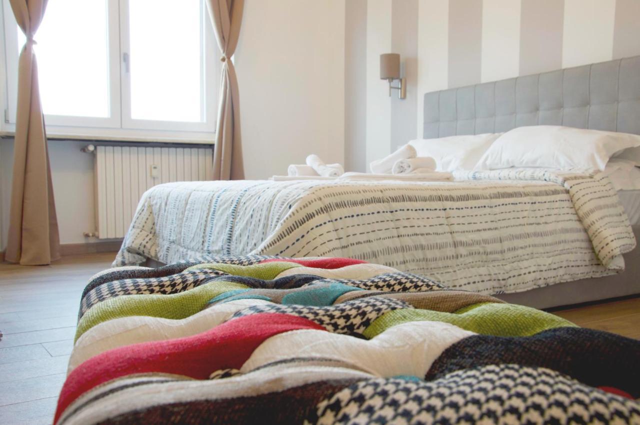 Minerva Rooms Pavia Buitenkant foto